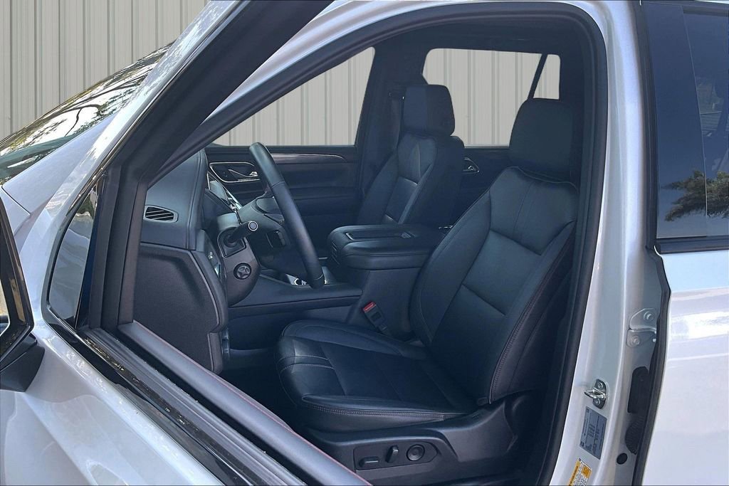 Used 2024 Chevrolet Tahoe RST w/ Luxury Package AWD/4WD image 14