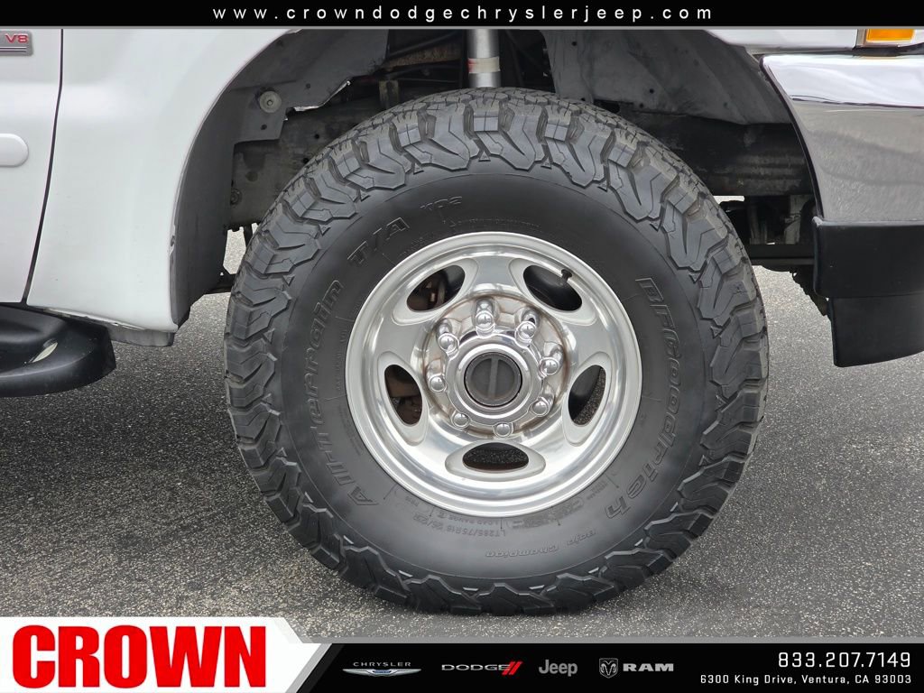 Used 2004 Ford F350 Lariat AWD/4WD image 9