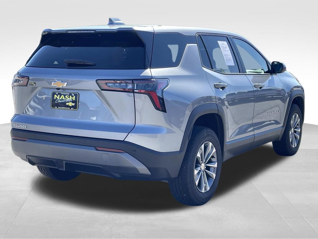 New 2026 Chevrolet Equinox LT image 3