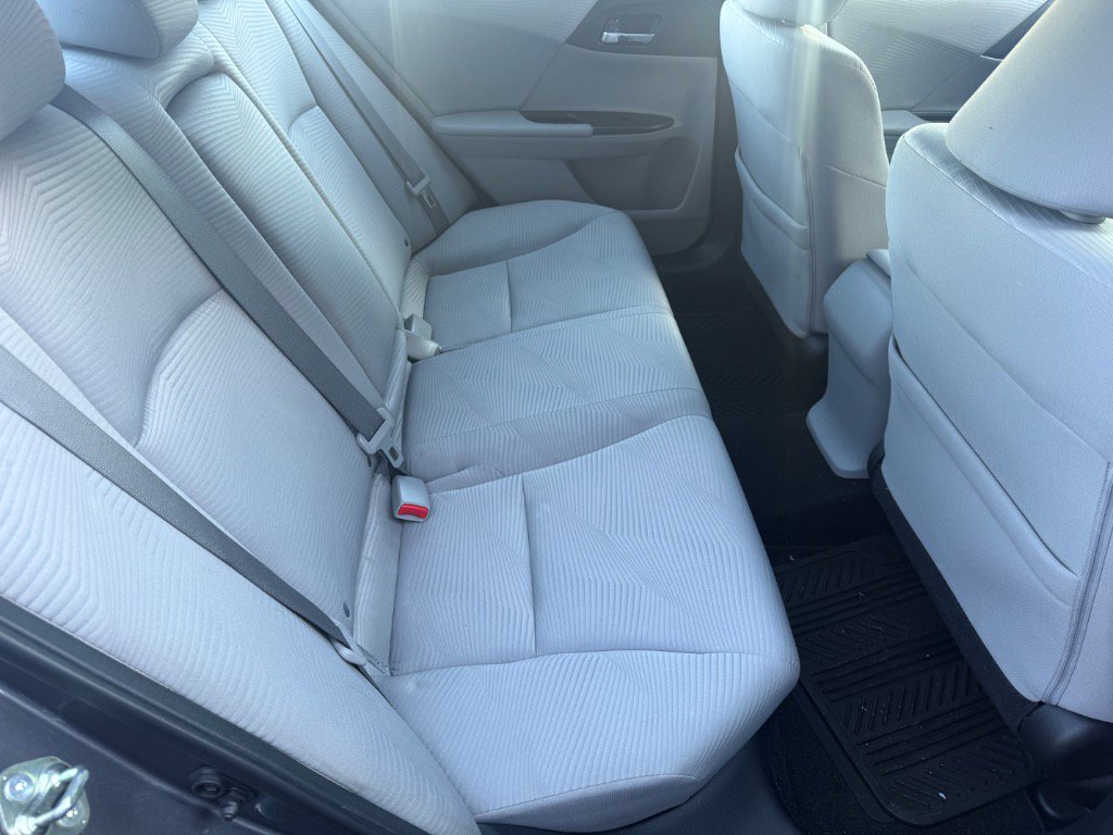 Used 2015 Honda Accord LX image 10