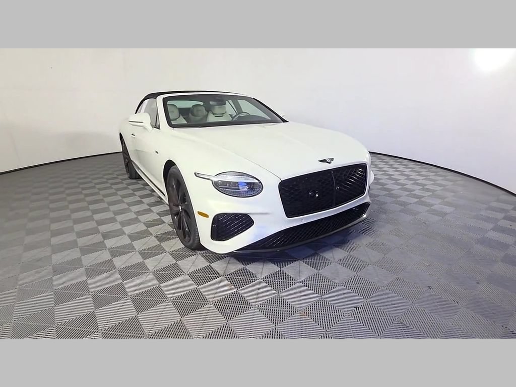 Used 2025 Bentley Continental GTC AWD/4WD image 52
