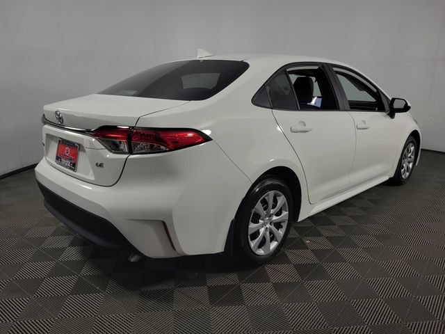 Used 2025 Toyota Corolla LE FWD image 8
