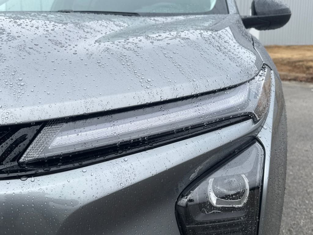 New 2026 Chevrolet Trax ACTIV w/ Sunroof Package FWD image 11