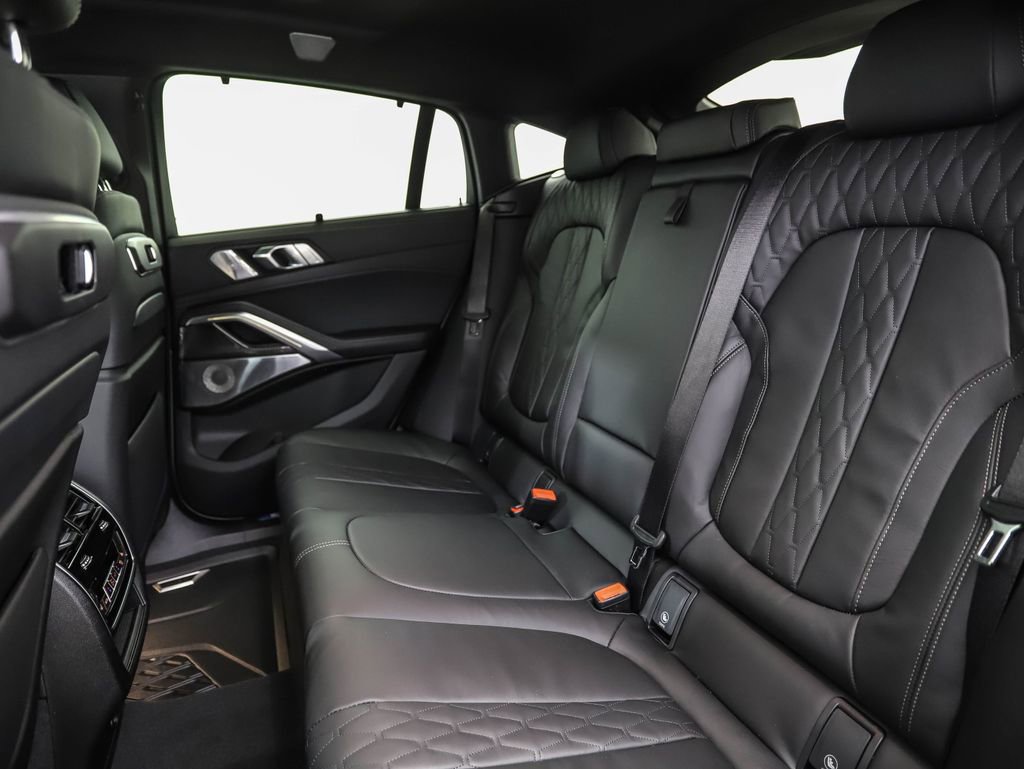 New 2026 BMW X6 M60i image 22