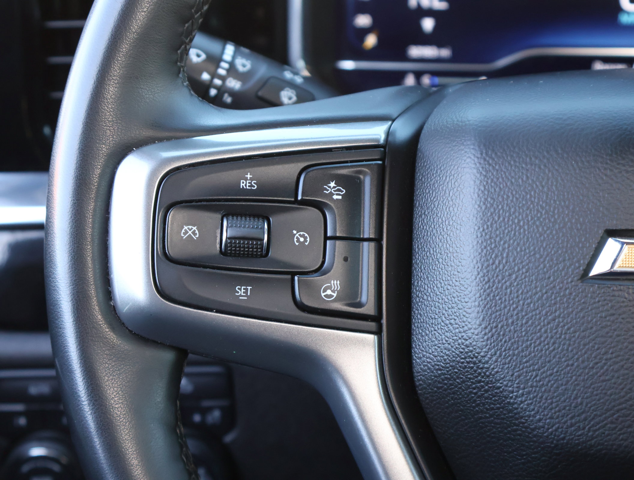 Used 2025 Chevrolet Silverado 1500 LT image 14