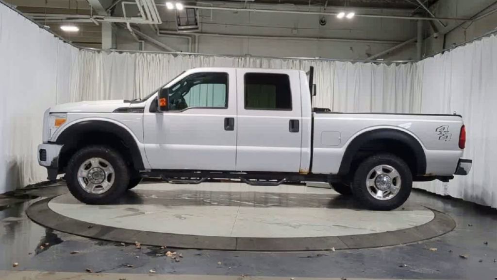 Used 2016 Ford F250 XLT AWD/4WD image 6