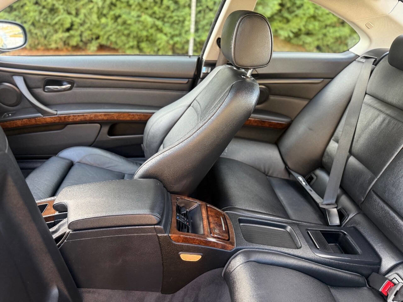 Used 2010 BMW 335i xDrive Coupe image 37