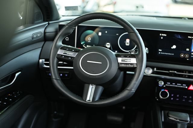 Certified 2025 Hyundai Santa Cruz Limited AWD/4WD image 29