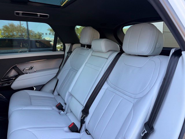 Certified 2026 Land Rover Range Rover Sport SE AWD/4WD image 33