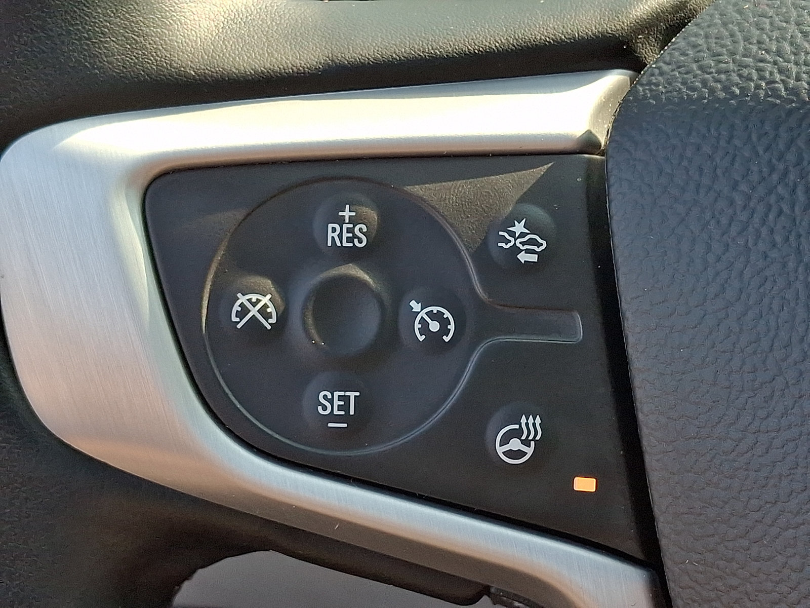 Used 2023 GMC Terrain SLT AWD/4WD image 22