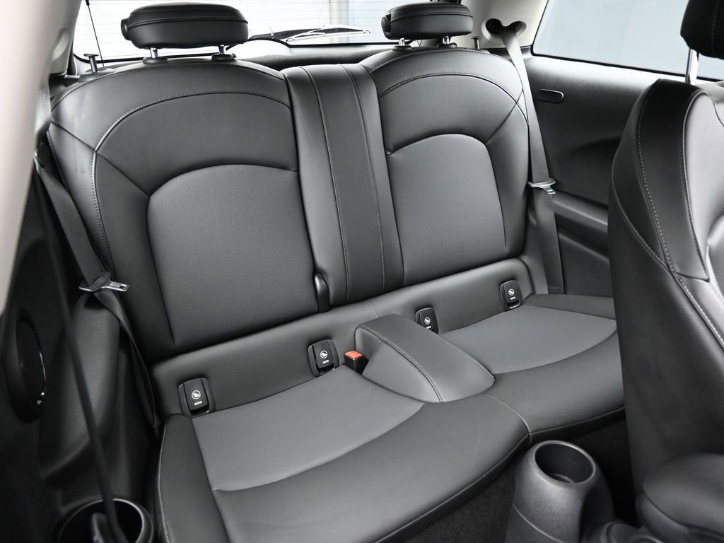 Used 2020 MINI Cooper SE w/ 6.5" Touchscreen Package image 33