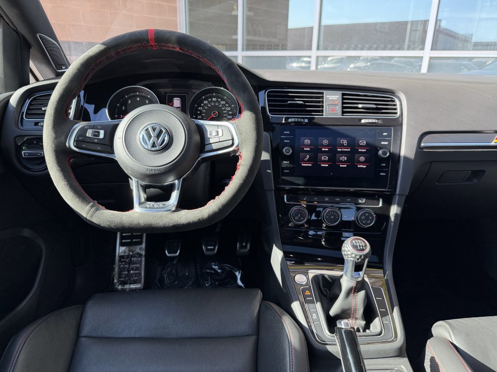 Used 2019 Volkswagen GTI SE w/ SE Experience Package image 16