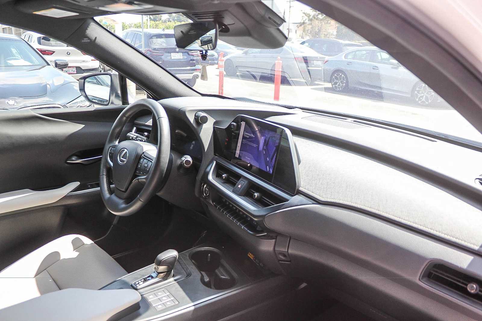 Used 2025 Lexus UX 300h FWD w/ Cold Area Package image 31