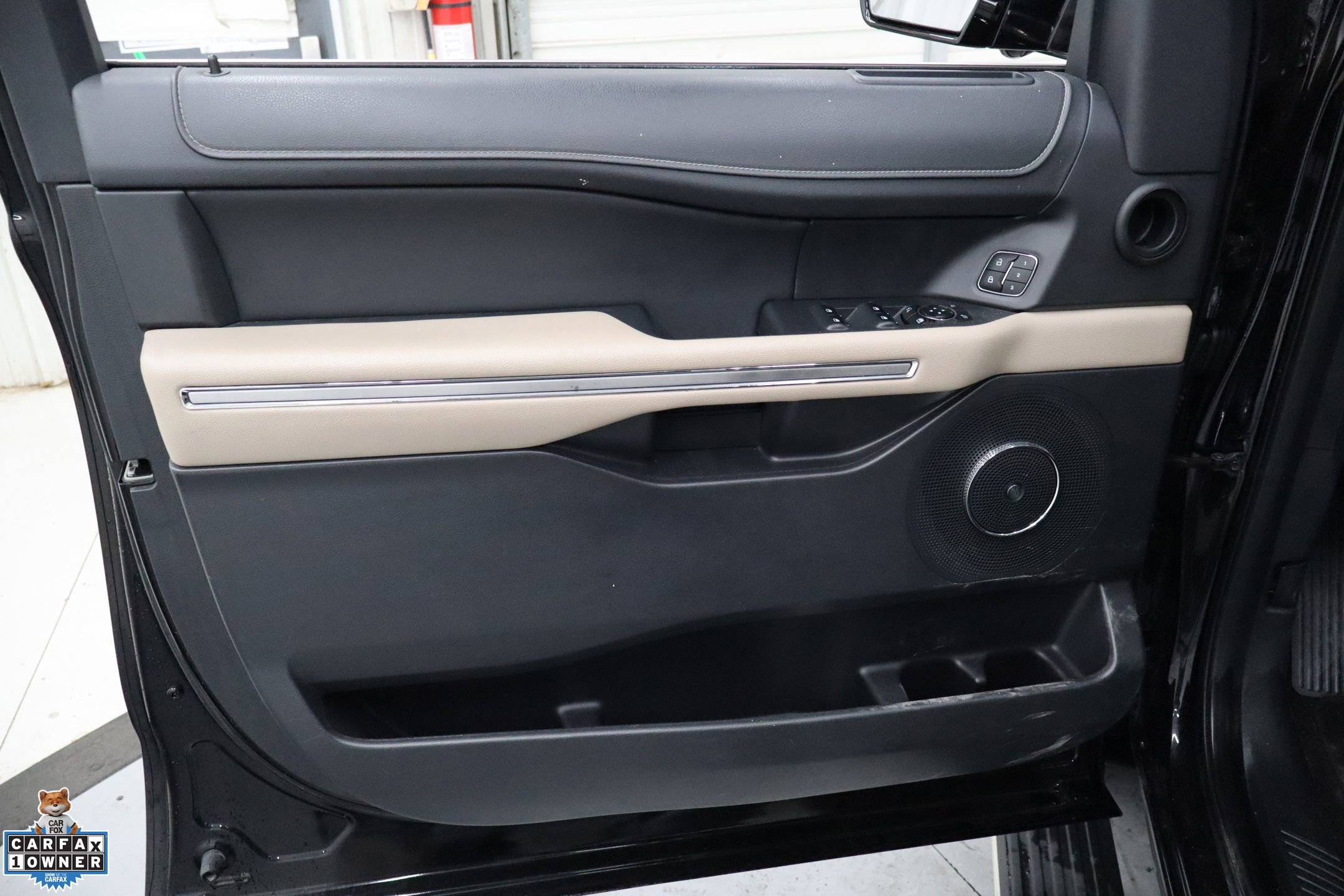 Used 2024 Ford Expedition Max Limited image 14