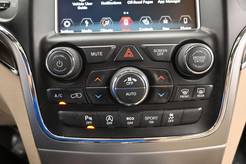 Used 2018 Jeep Grand Cherokee Limited AWD/4WD image 21