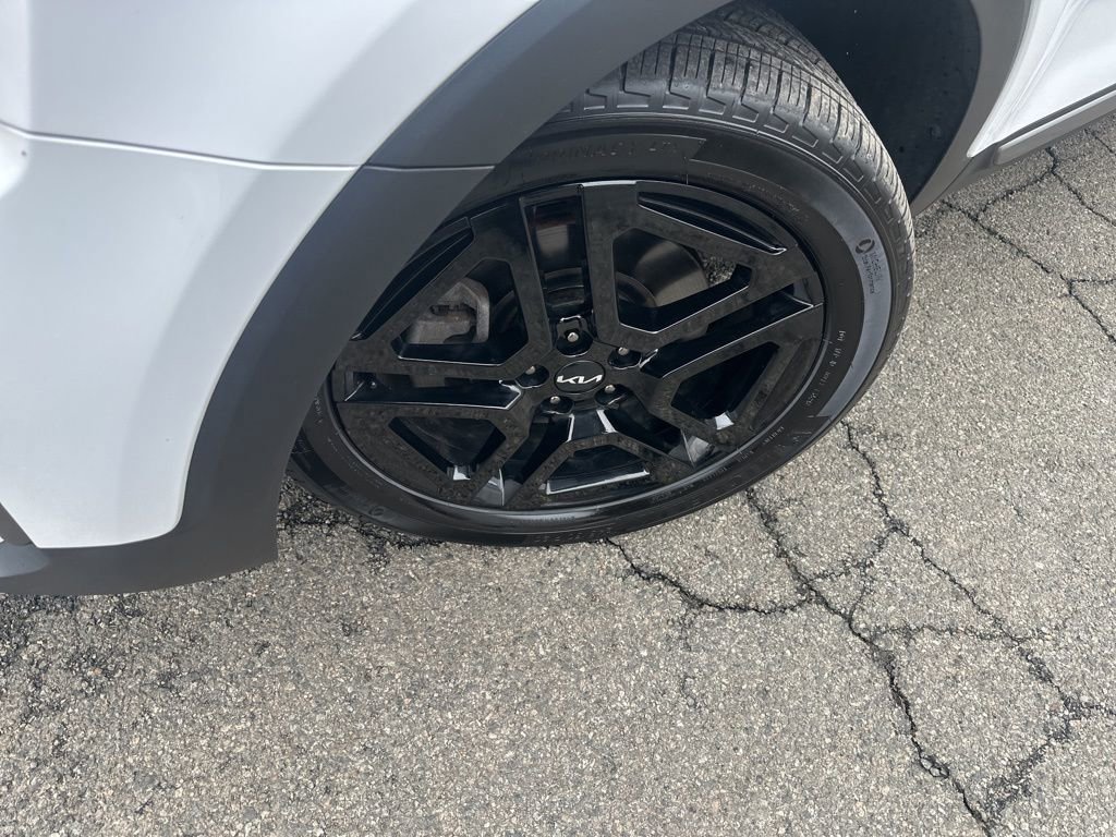 Used 2023 Kia Telluride SX Prestige X-Line image 2