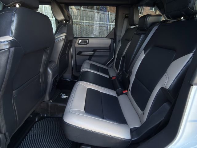 Used 2024 Ford Bronco Wildtrak AWD/4WD image 27