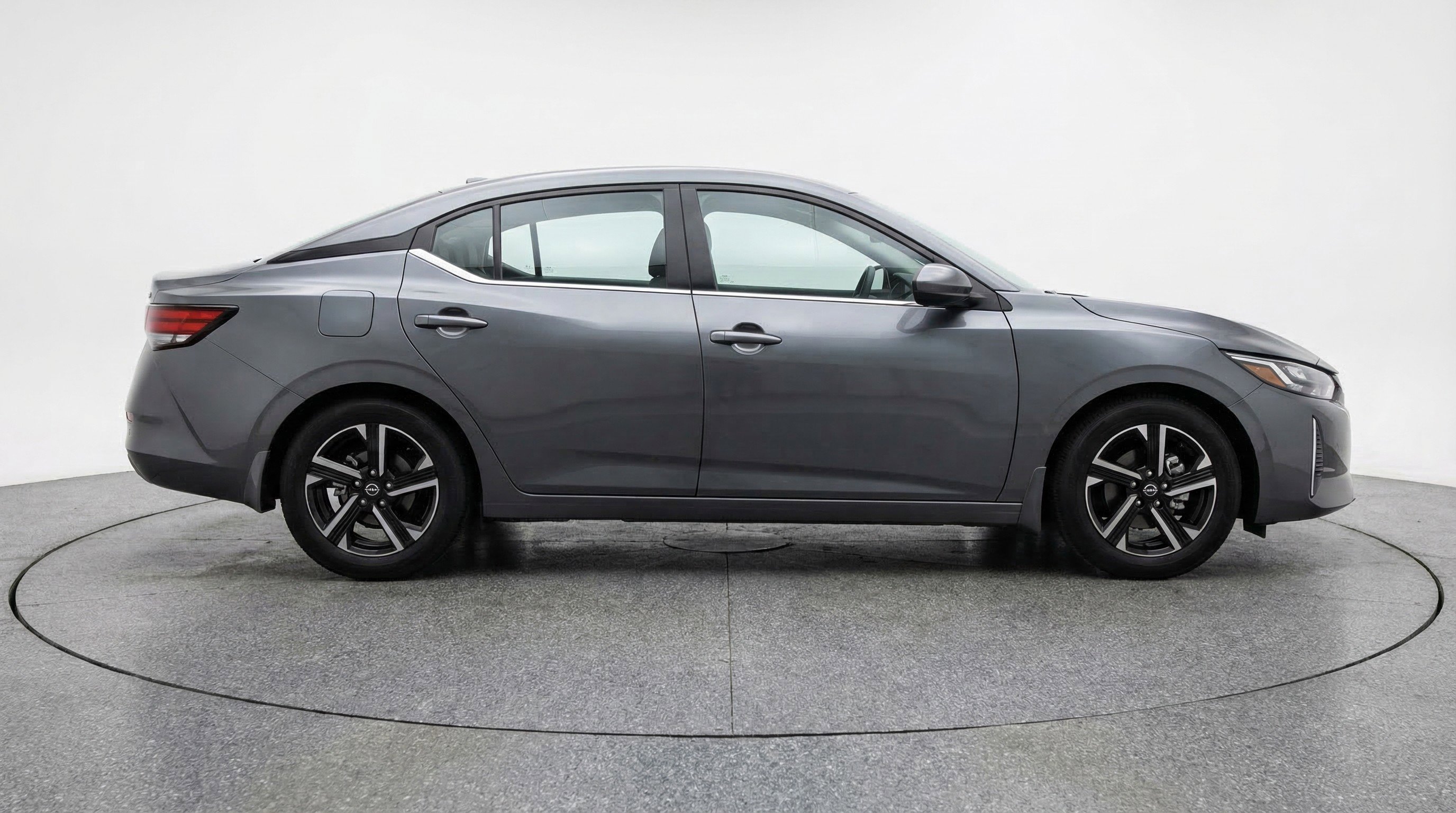 Used 2025 Nissan Sentra SV image 11