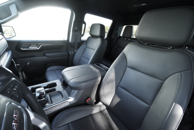 Used 2024 GMC Sierra 1500 SLT w/ SLT Premium Plus Package AWD/4WD image 26