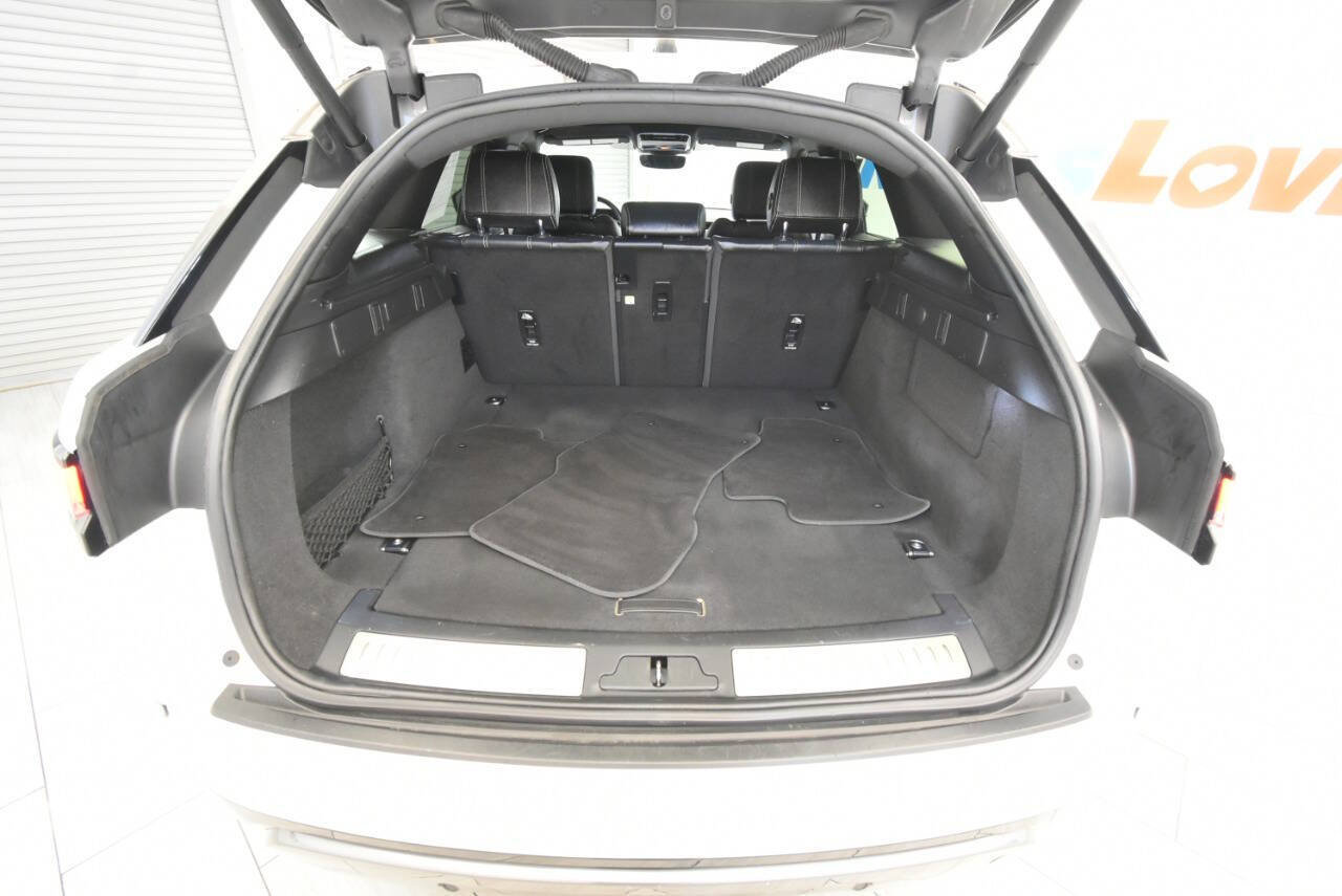 Used 2022 Land Rover Range Rover Velar R-Dynamic S AWD/4WD image 46
