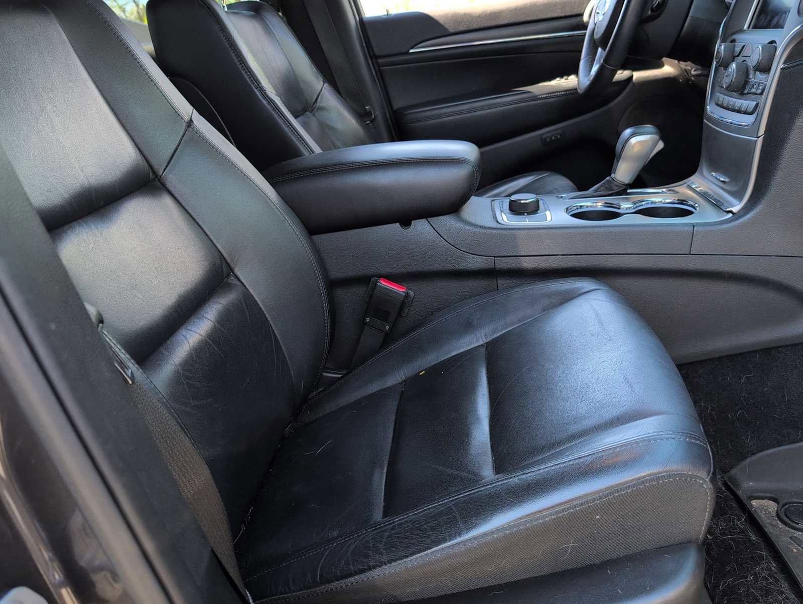 Used 2018 Jeep Grand Cherokee Limited image 19