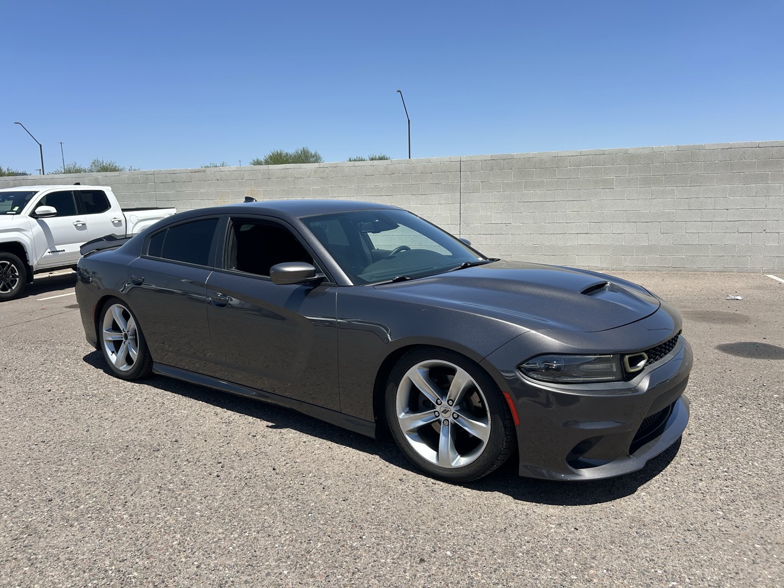 Used 2018 Dodge Charger R/T RWD image 6
