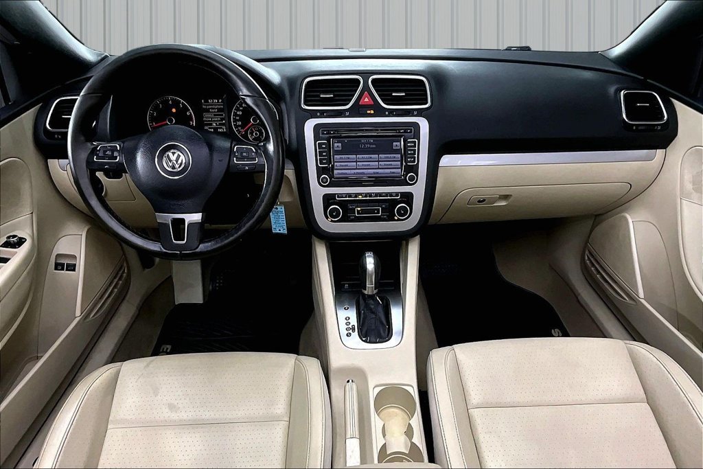 Used 2012 Volkswagen Eos Komfort FWD image 7