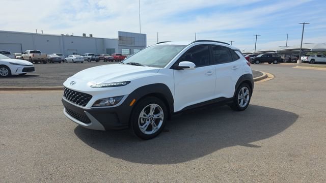 Used 2023 Hyundai Kona SEL video 2