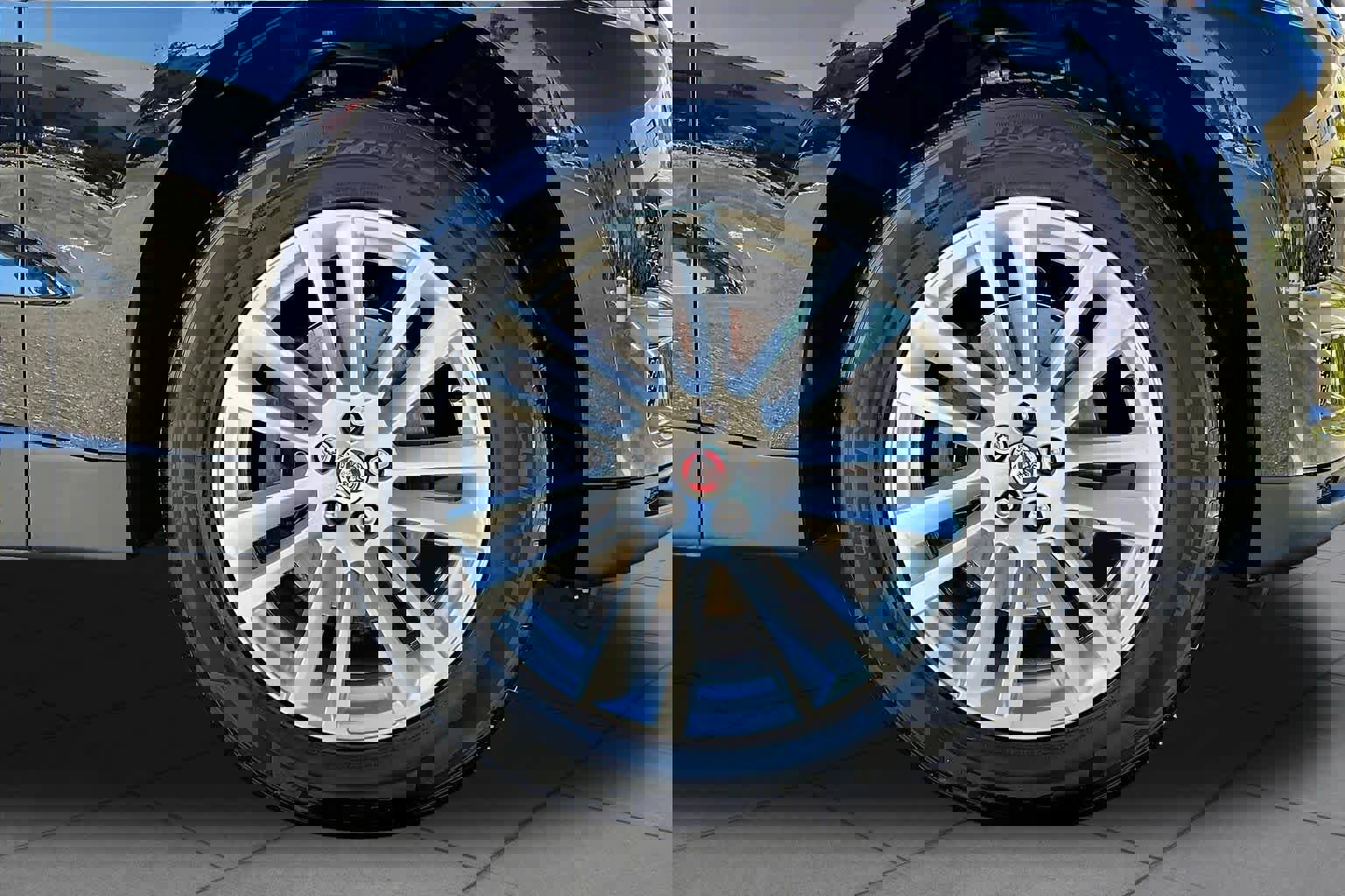 Used 2020 Jaguar F-PACE Prestige image 10