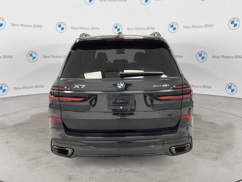 Certified 2025 BMW X7 xDrive40i w/ M Sport Package AWD/4WD image 3
