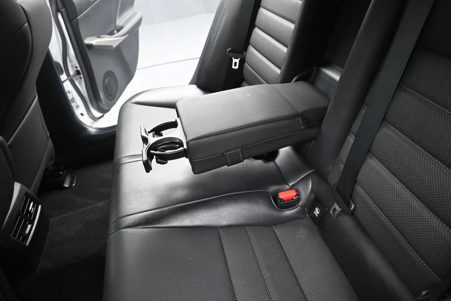 Used 2016 Lexus IS 200t RWD image 43