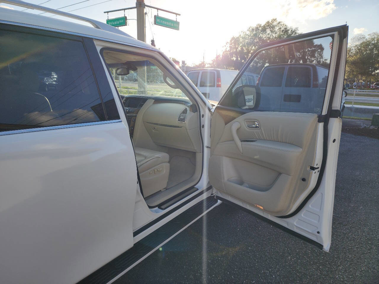 Used 2012 INFINITI QX56 2WD w/ Theater Pkg image 37