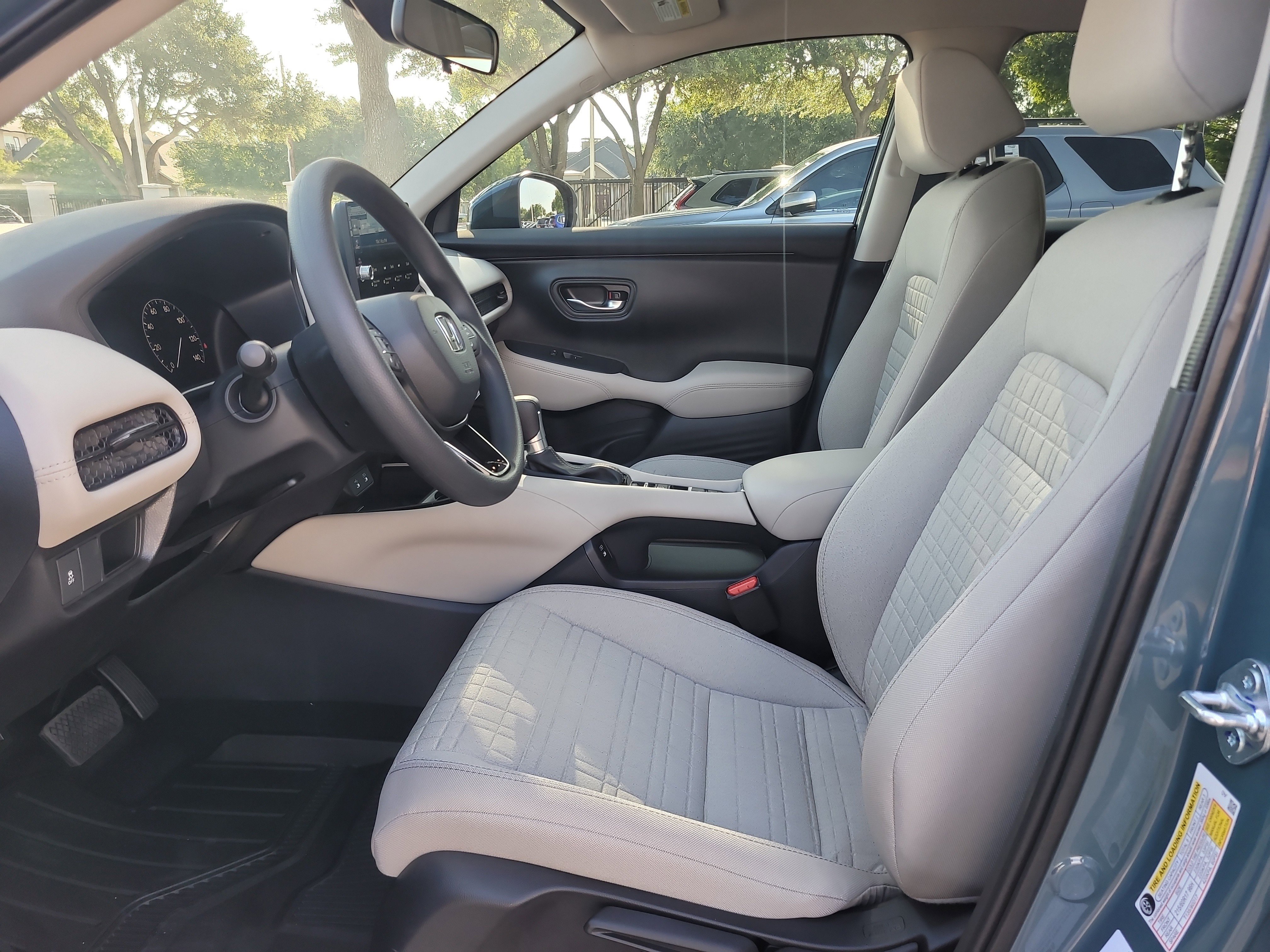 New 2027 Honda HR-V LX image 15