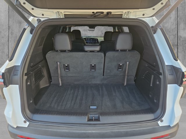 Certified 2026 Chevrolet Traverse LT FWD image 23