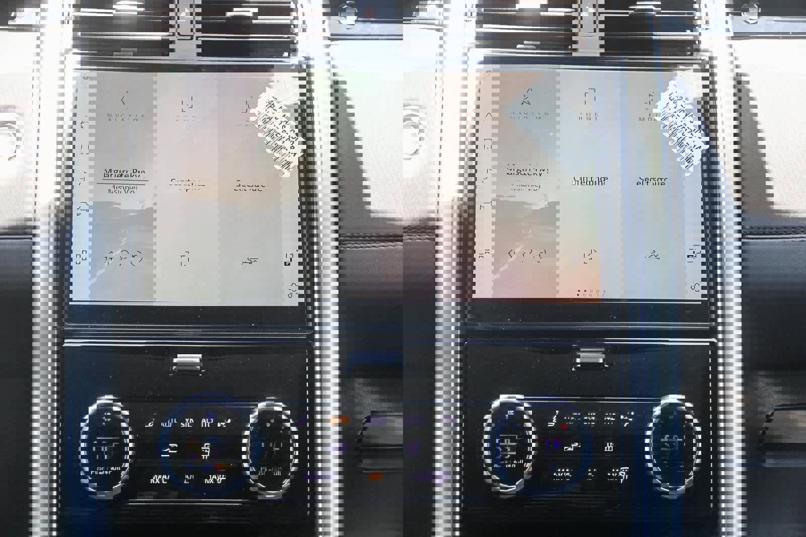 New 2025 Land Rover Discovery S image 13