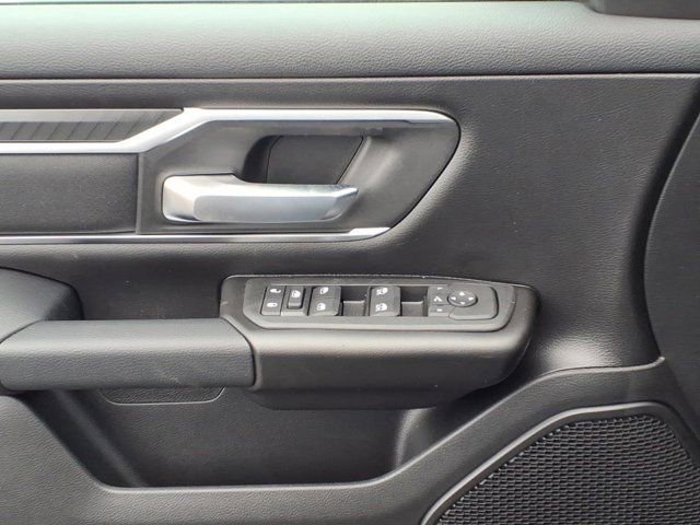 New 2026 RAM 1500 4x4 Crew Cab image 13