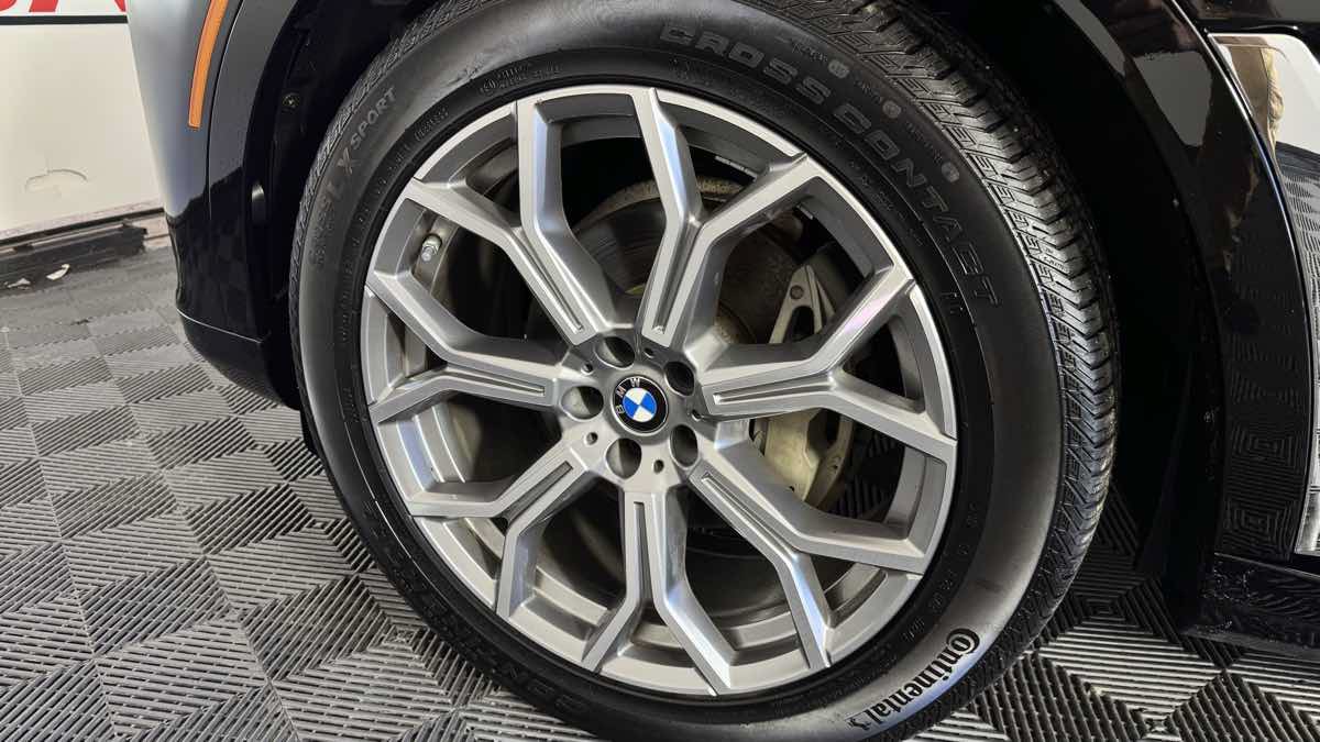 Used 2020 BMW X7 xDrive40i w/ Cold Weather Package AWD/4WD image 51