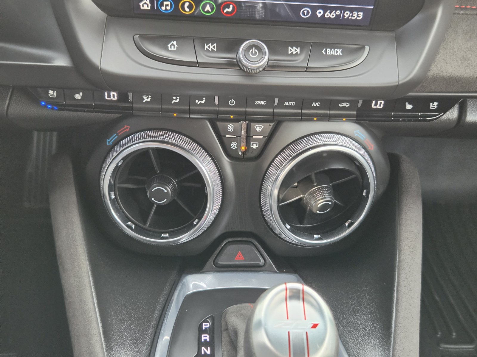 Used 2020 Chevrolet Camaro ZL1 RWD image 19
