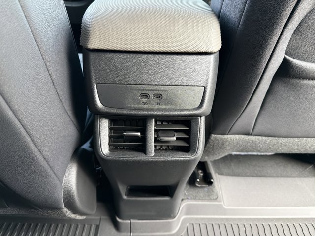 New 2026 Chevrolet Equinox LT w/ Convenience Package II image 28