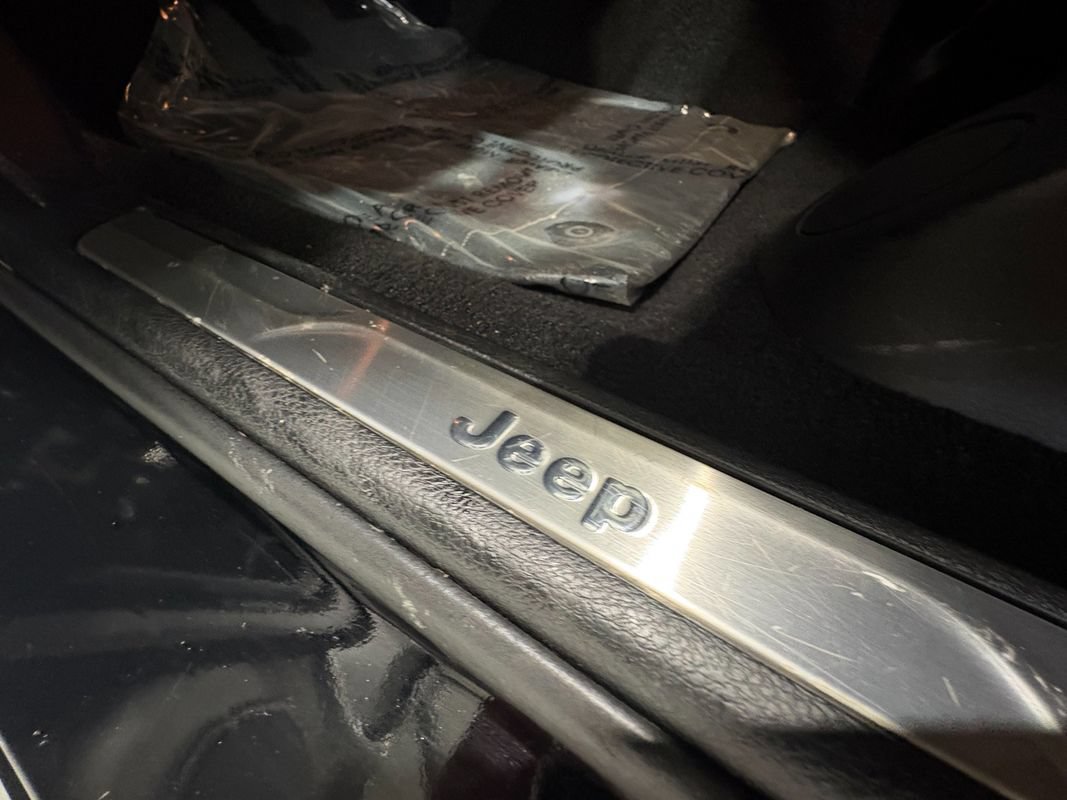 Used 2020 Jeep Grand Cherokee High Altitude AWD/4WD image 40