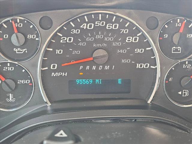 Used 2017 Chevrolet Express 2500 LT w/ LT Preferred Equipment Group image 10