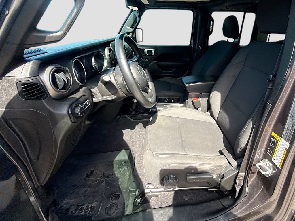Used 2021 Jeep Wrangler Unlimited Sport AWD/4WD image 23