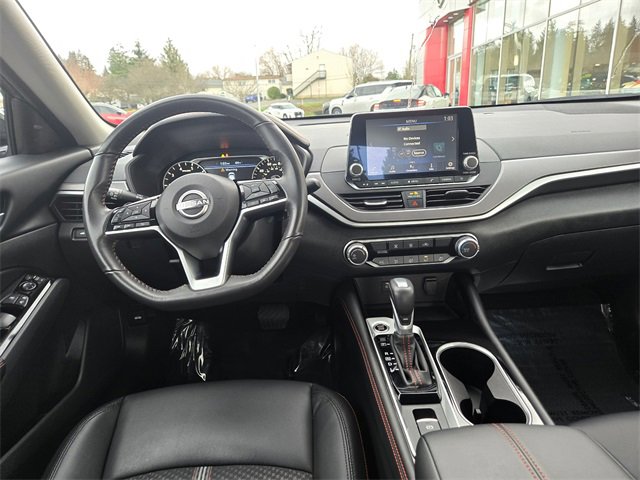 Used 2025 Nissan Altima 2.5 SR image 14
