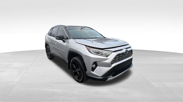 Used 2021 Toyota RAV4 XSE image 32