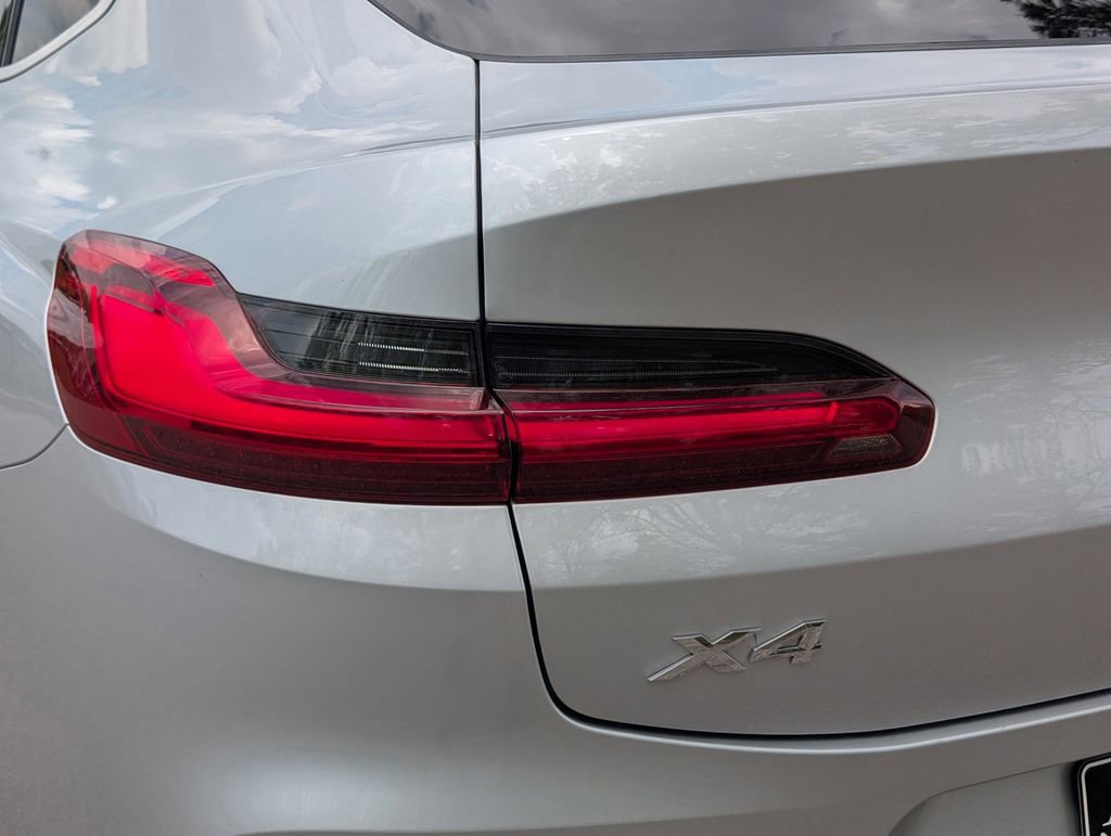 Used 2019 BMW X4 xDrive30i w/ Convenience Package image 11