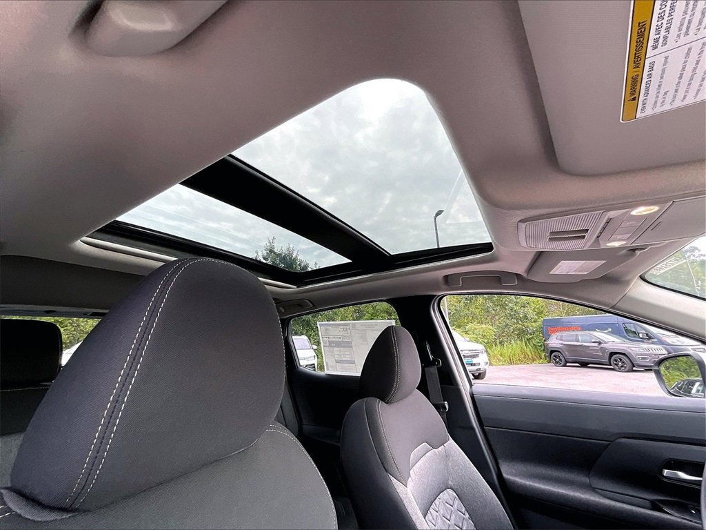 New 2025 Nissan Kicks SV w/ SV Premium Package image 18