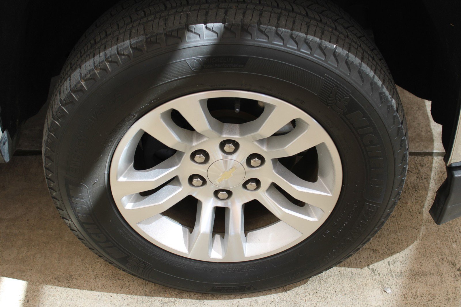 Used 2018 Chevrolet Silverado 1500 LT w/ All Star Edition image 32