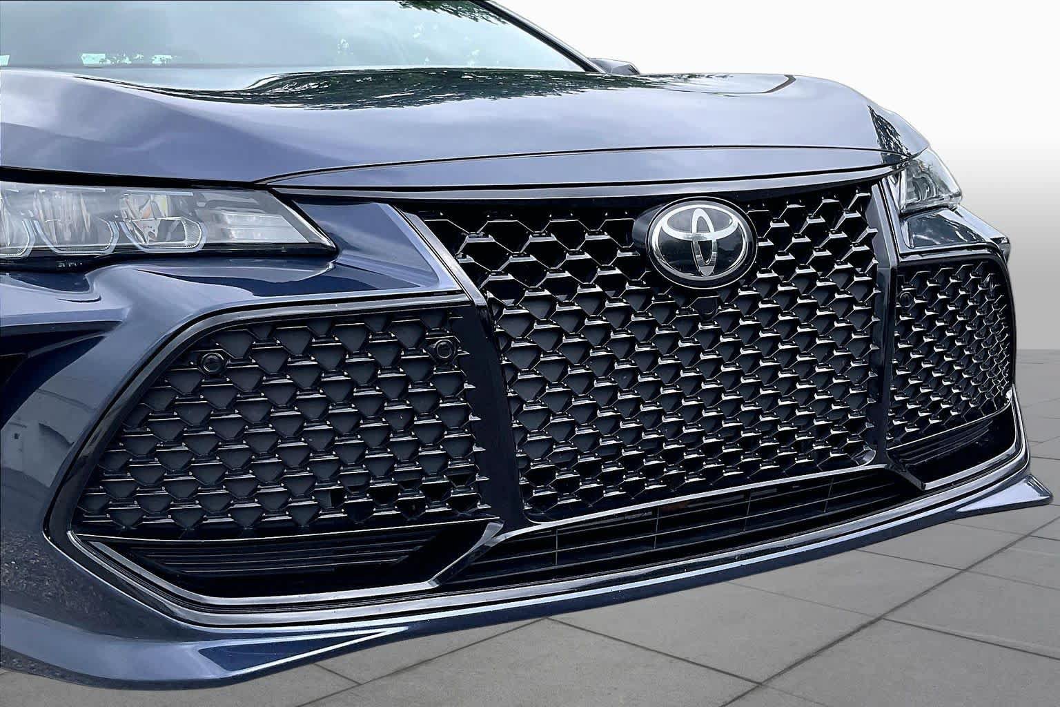 Used 2019 Toyota Avalon XSE w/ Carpet Mat Package FWD image 31