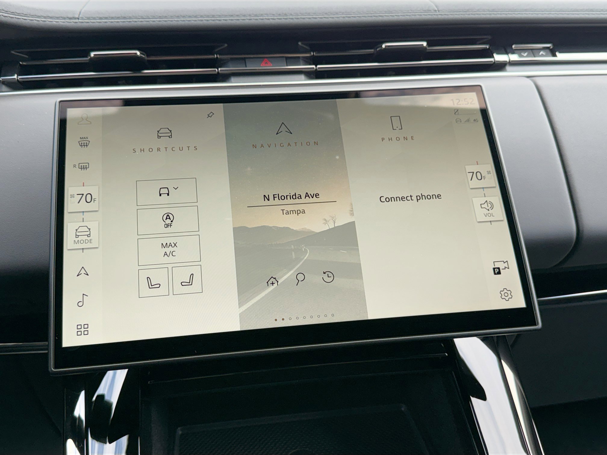 New 2026 Land Rover Range Rover Sport Dynamic SE image 30