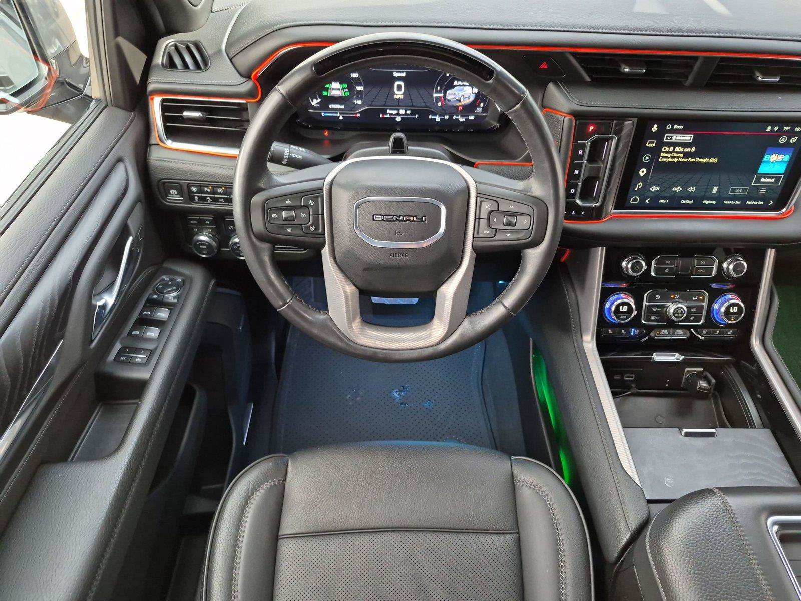 Used 2024 GMC Yukon Denali w/ Advanced Technology Package AWD/4WD image 14
